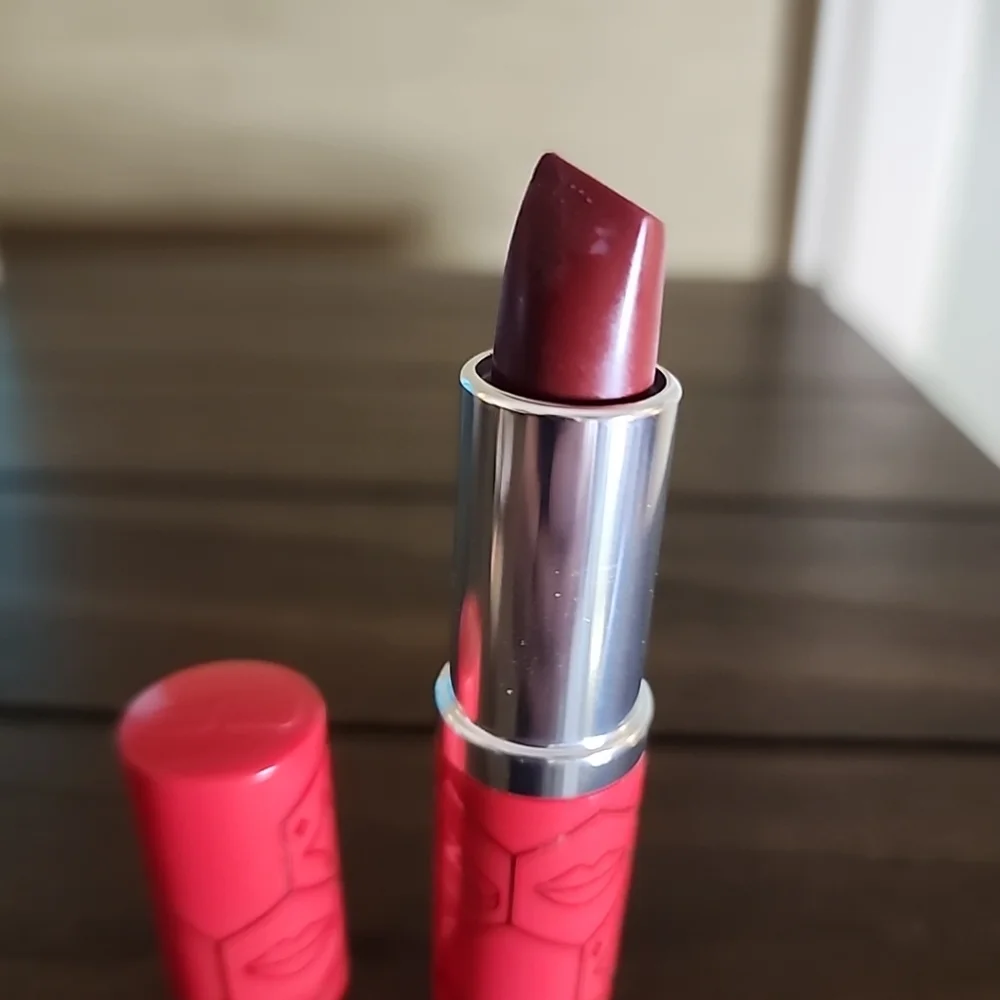 NWOB Clinique Dramatically Different Lipstick #25 Angel Red Full Size - Picture 3 of 4